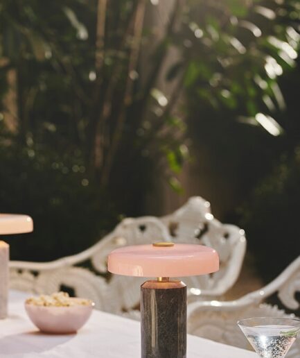 Trip Portable Batterilampe Bordlampe Silver Rose  5713874212134